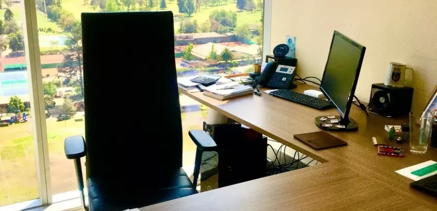 Oficina En Venta Con Vista Panoramica, Metro Ppe De Gales