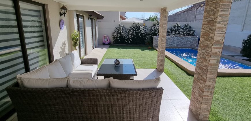 Se Vende Espectacular Casa En Brisas Norte De Chicureo