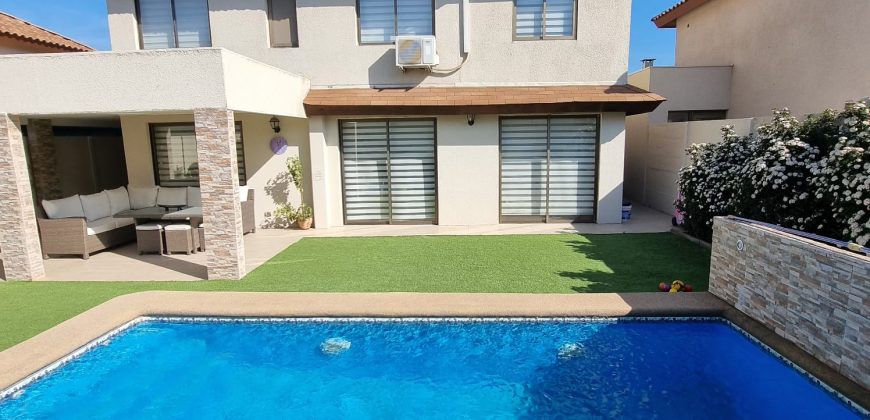 Se Vende Espectacular Casa En Brisas Norte De Chicureo