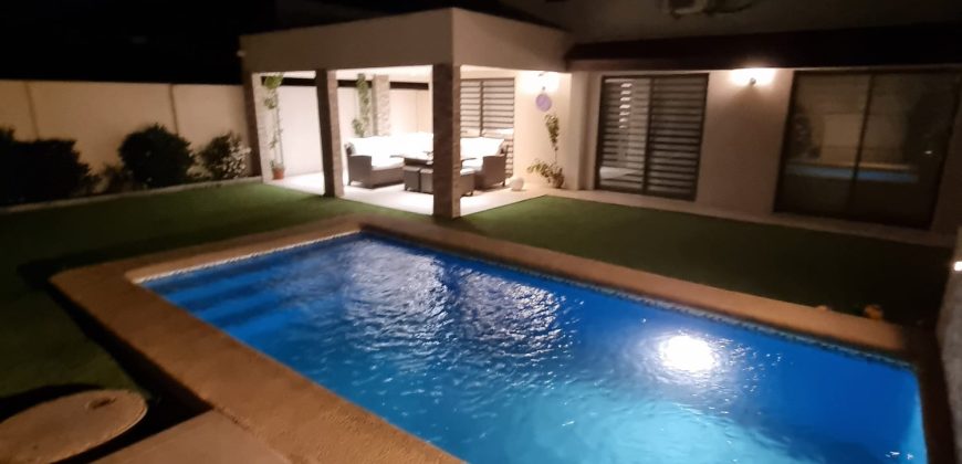 Se Vende Espectacular Casa En Brisas Norte De Chicureo