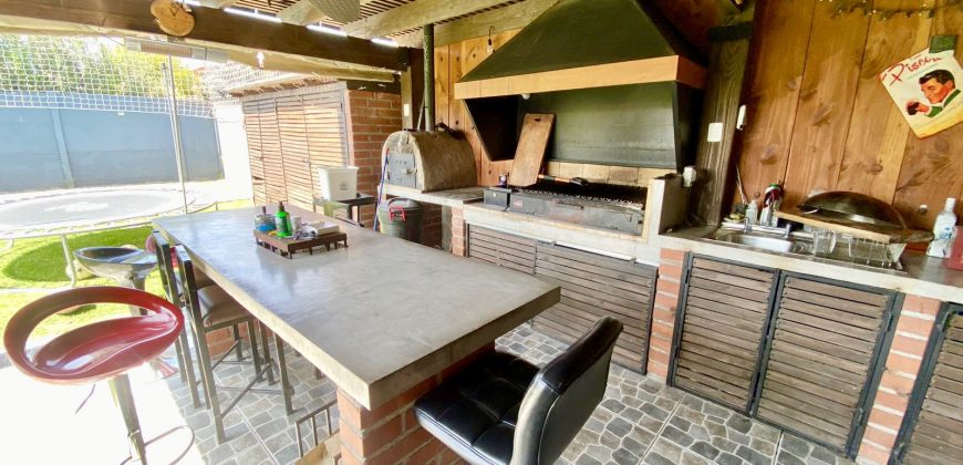 Se arrienda casa Remanso de Chicureo