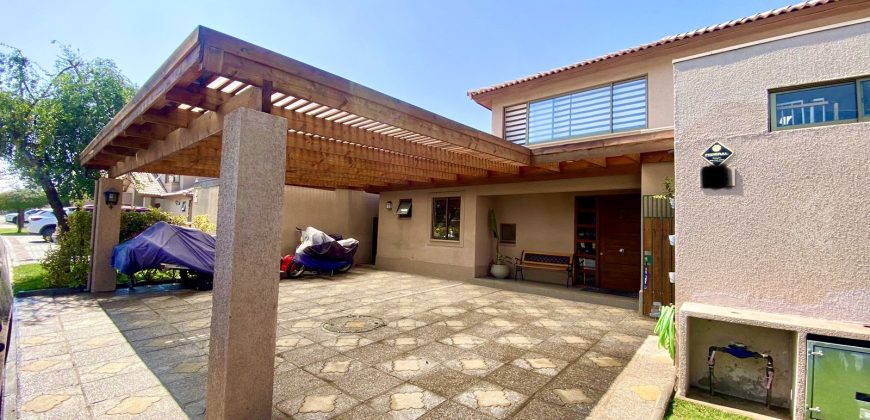 Se arrienda casa Remanso de Chicureo